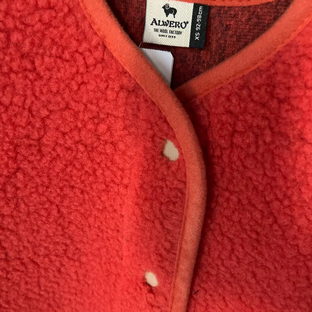 Alwero  Kinder Wollweste 'TYB'  Coral - Image 4