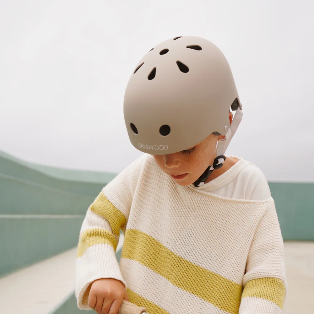 Banwood  Kinderhelm  'Eco' Sand - Image 2
