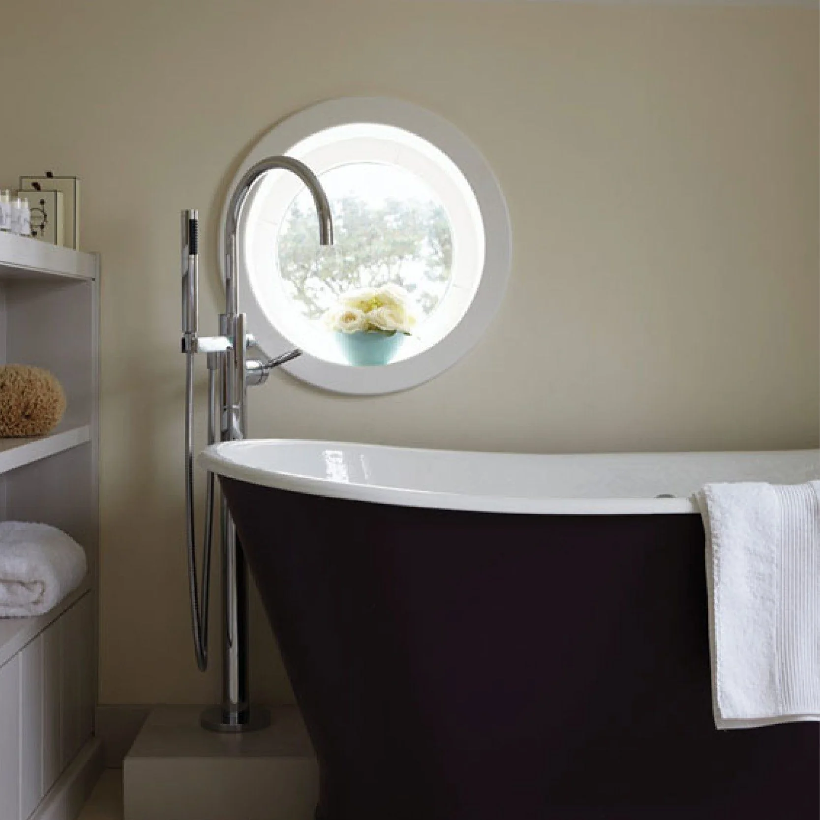 Farrow & Ball  Estate Emulsion  White Tie 2002 - Image 2