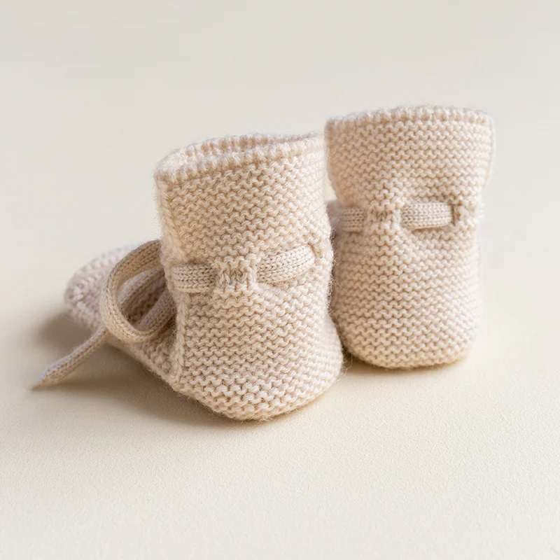 Hvid Baby Strickschuhe Booties Cream - Image 3