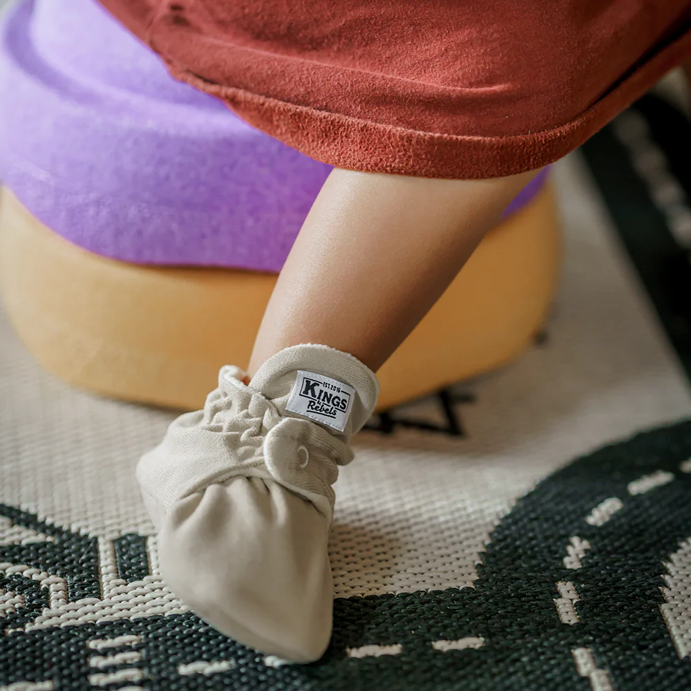 Kings & Rebels Baby Booties 'Gamuza' Ivory - Image 12