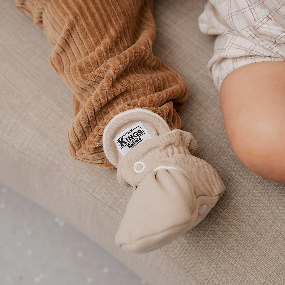 Kings & Rebels Baby Booties 'Gamuza' Ivory - Image 7