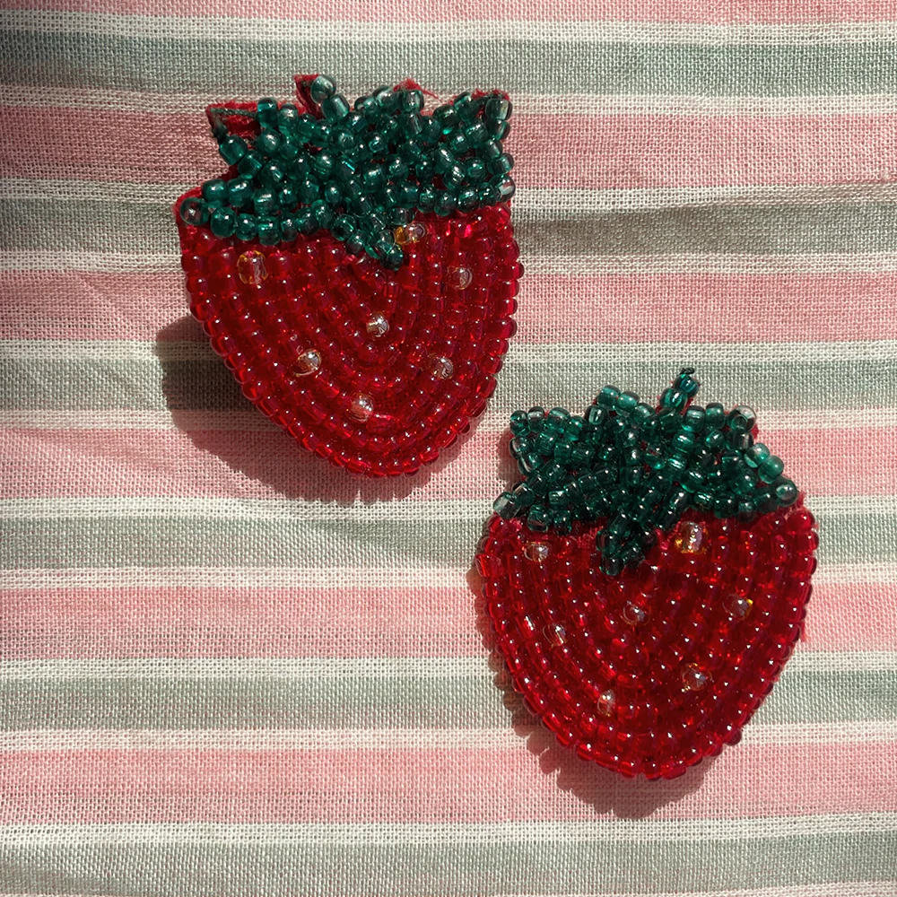 Konges Sløjd Haarclips mit Perlen Strawberry - Image 2