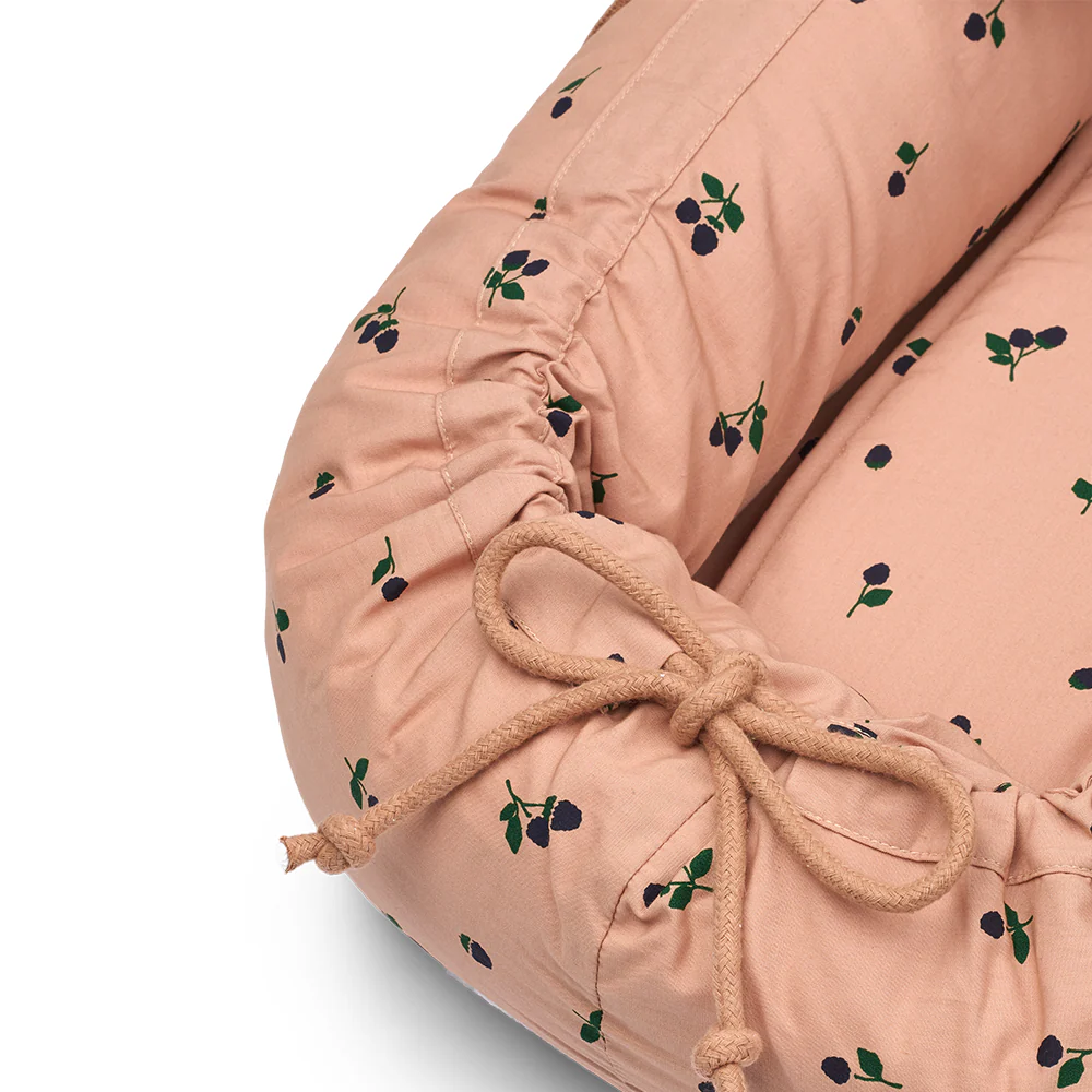 Liewood Babynest 'Gro' Mini Berry/Pale Tuscany - Image 3