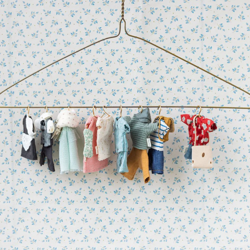 Maileg Kleiderbügel für Mauskleidung 10er-Set - Image 2