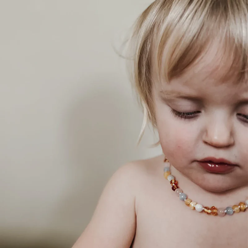 Nirrimis Bernsteinkette für Kinder Lily - Image 2