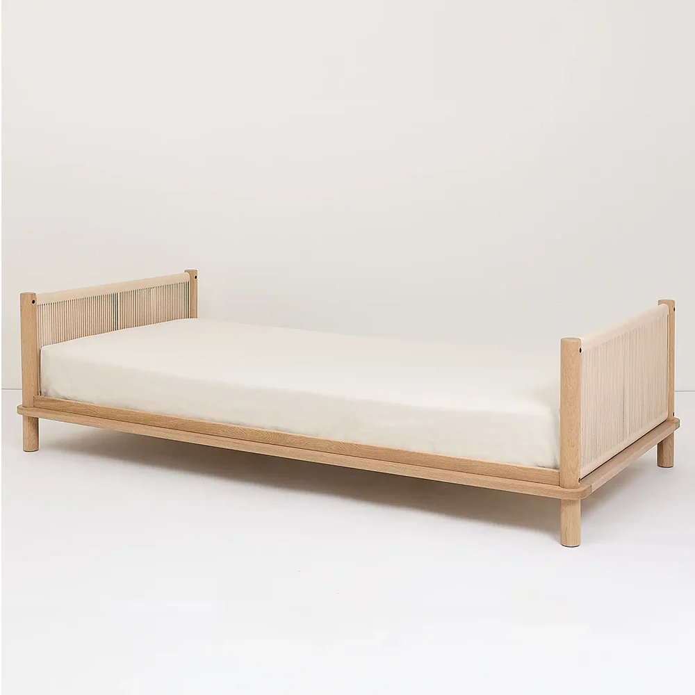Nobodinoz Einzelbett 90 x 200 'Latitude' aus Eichenholz