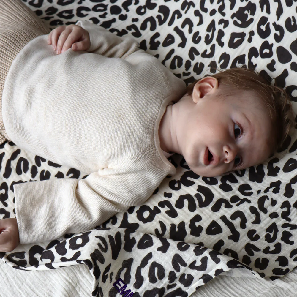 Studio Noos Swaddle 70 x 70 cm Holy Cow - Image 2