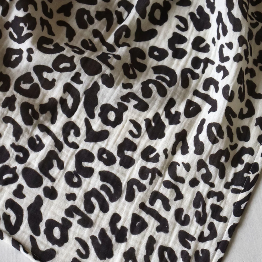 Studio Noos Swaddle 70 x 70 cm Holy Cow - Image 4